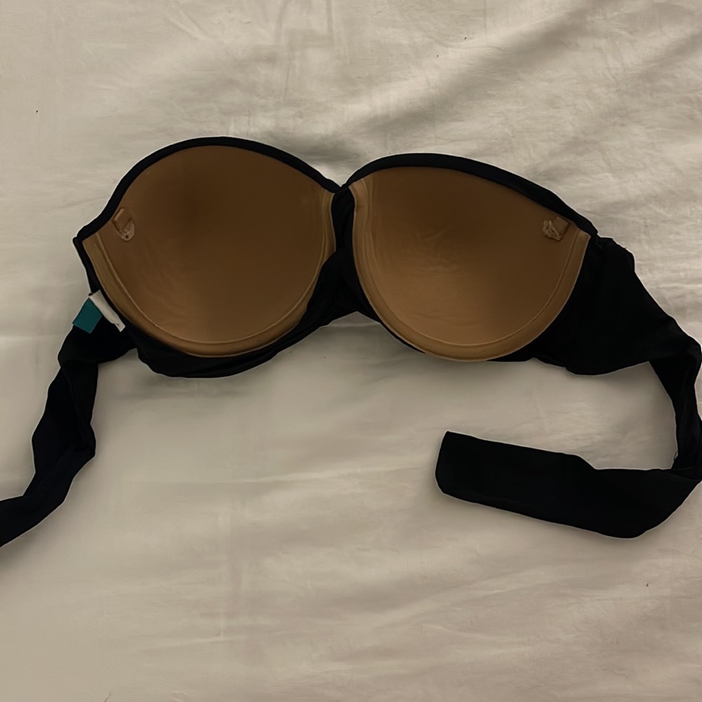 Strapless Bikini - Picture 3 of 6